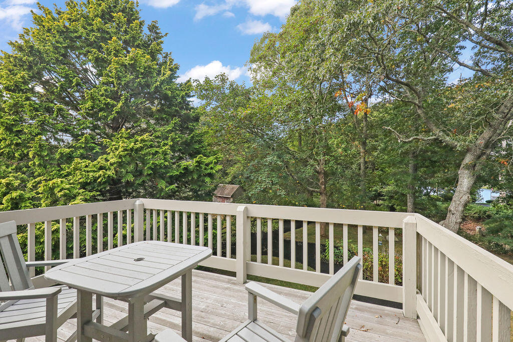 566 Shore Road Pocasset MA 02559