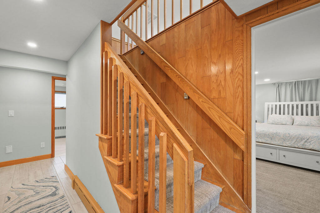566 Shore Road Pocasset MA 02559