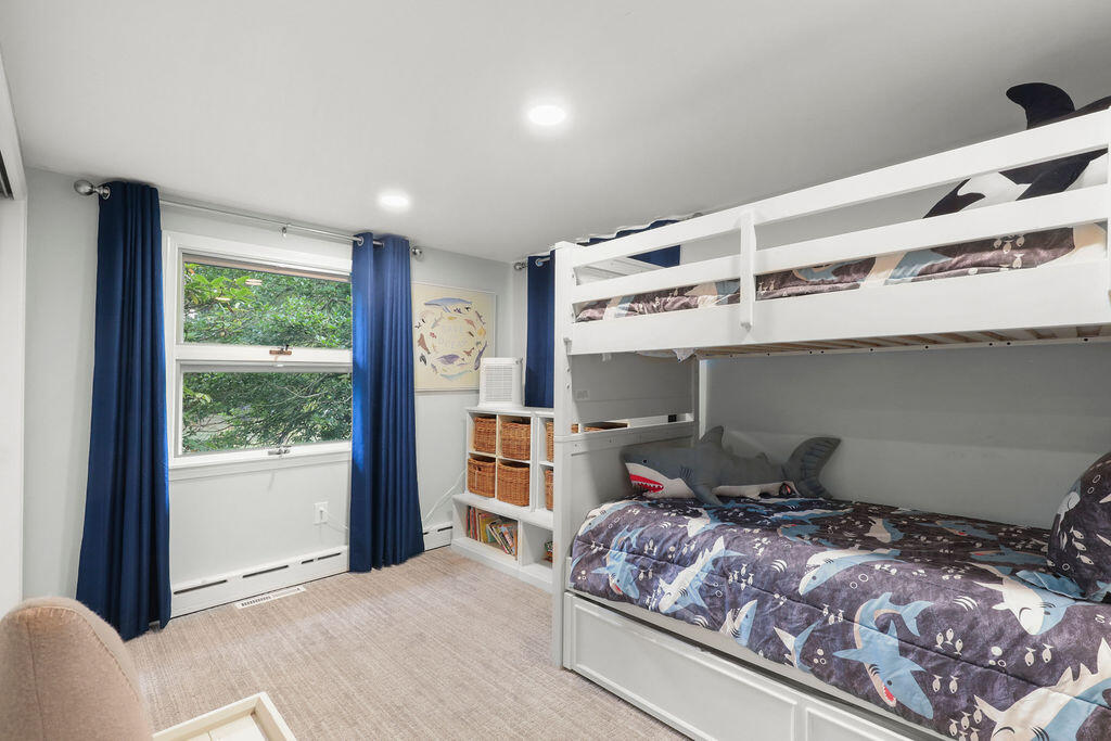 566 Shore Road Pocasset MA 02559