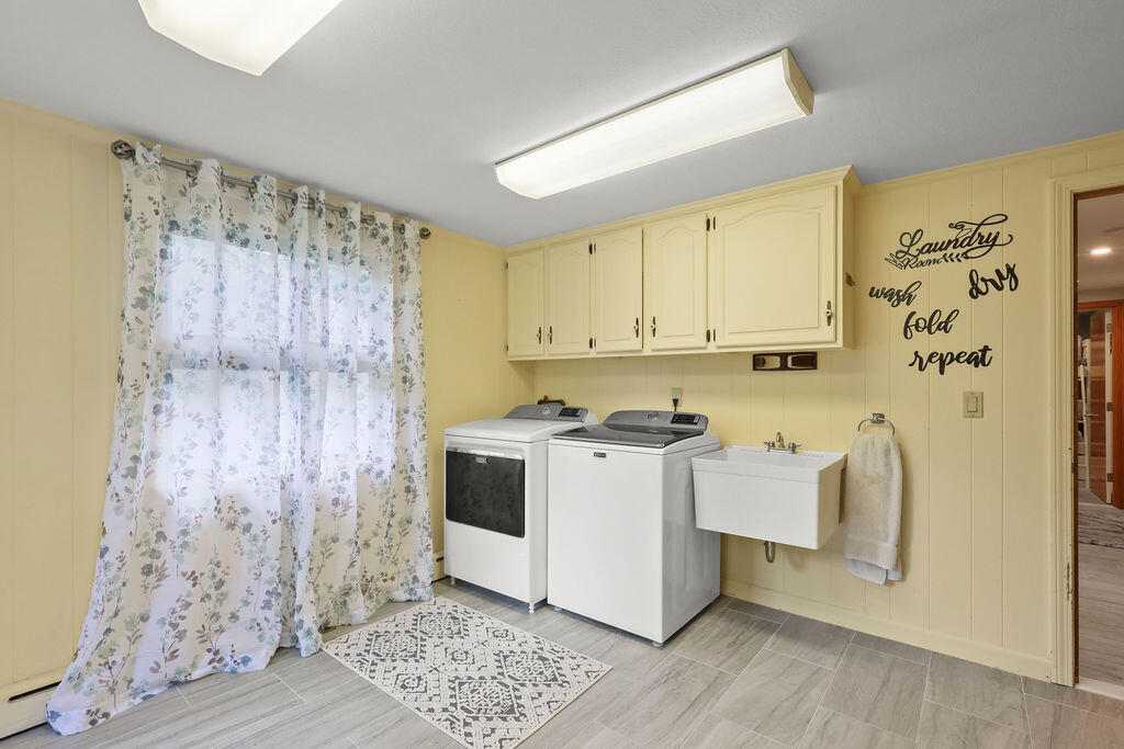 566 Shore Road Pocasset MA 02559