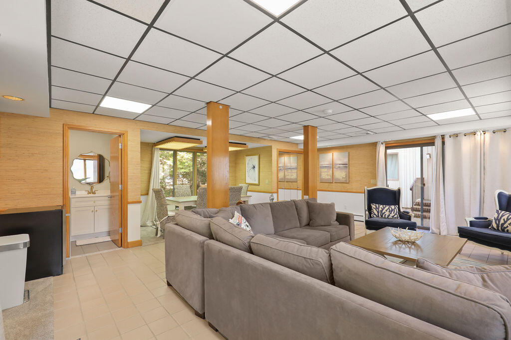 566 Shore Road Pocasset MA 02559