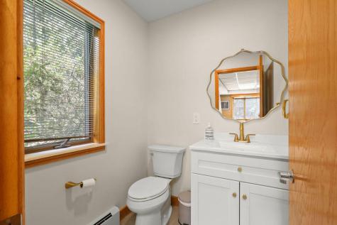 566 Shore Road Bourne MA 02559