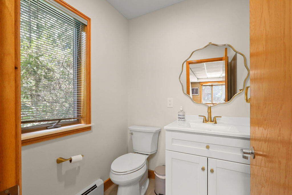 566 Shore Road Bourne MA 02559