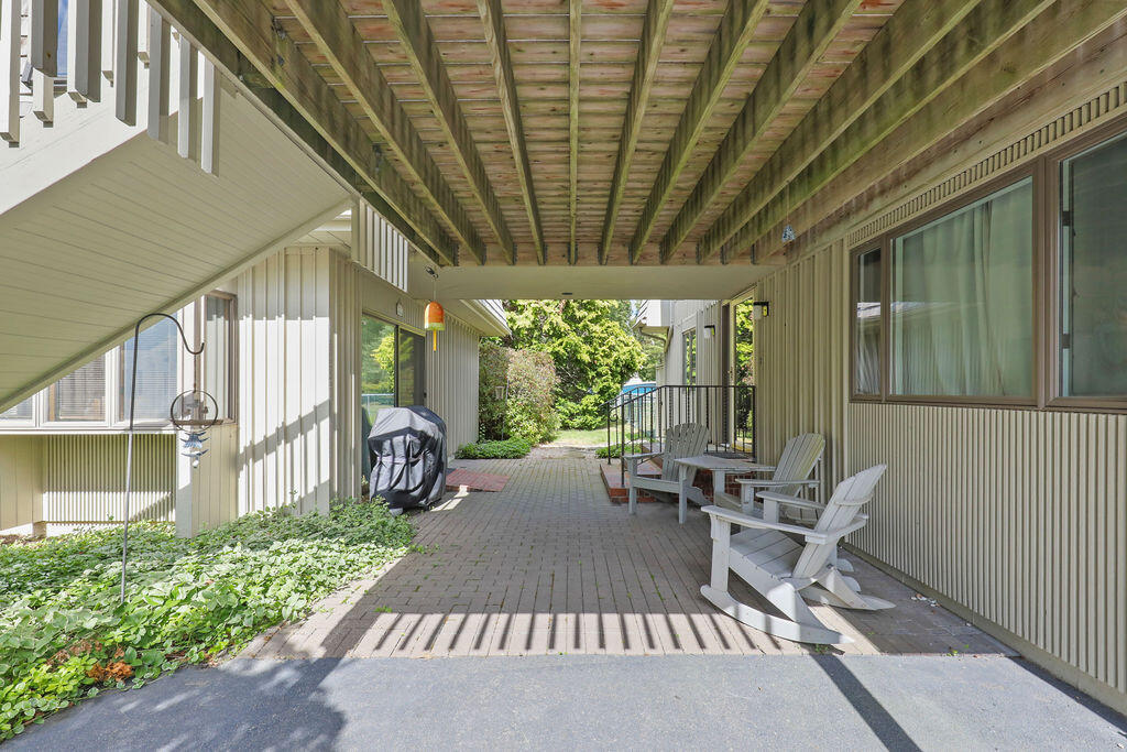 566 Shore Road Pocasset MA 02559