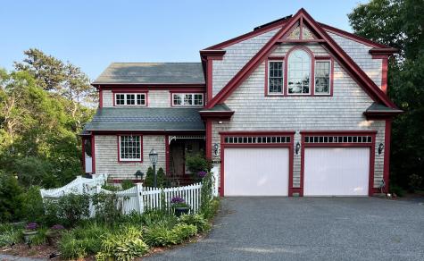 9 Horseshoe Bend Way Mashpee MA 02649