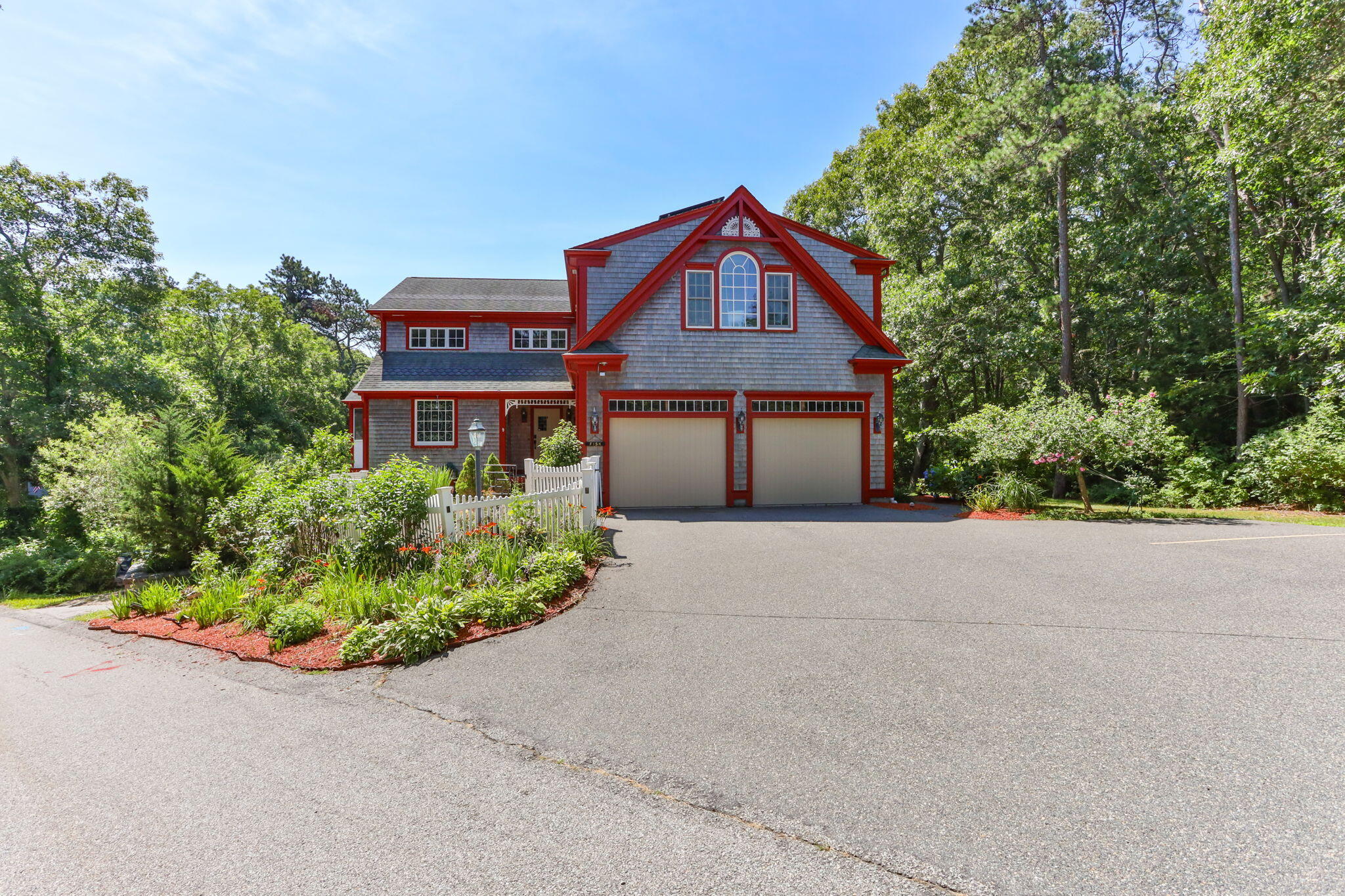 9 Horseshoe Bend Way Mashpee MA 02649