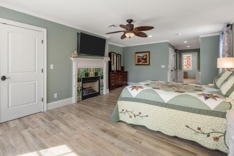 9 Horseshoe Bend Way Mashpee MA 02649