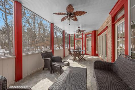 9 Horseshoe Bend Way Mashpee MA 02649