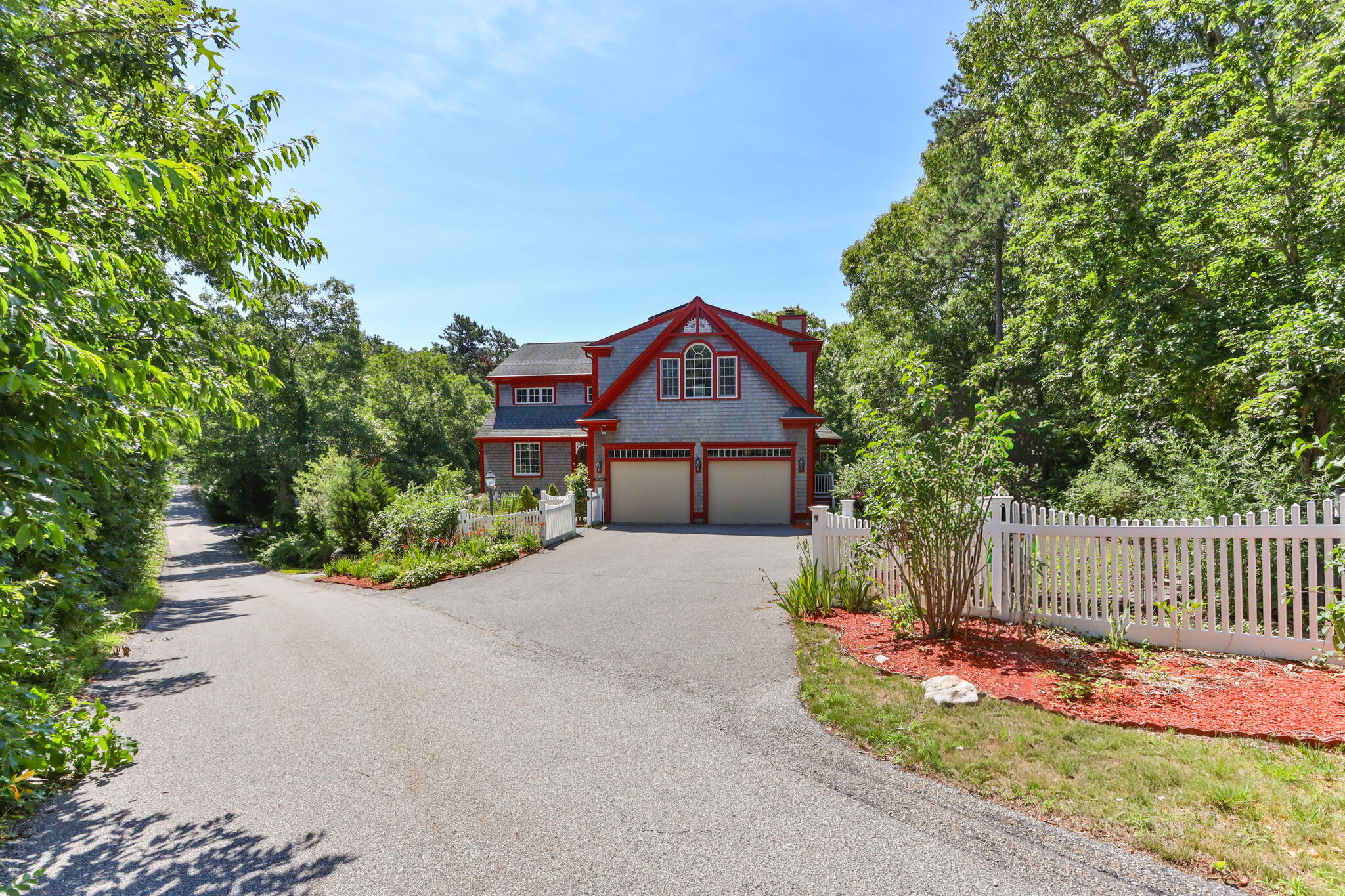 9 Horseshoe Bend Way Mashpee MA 02649