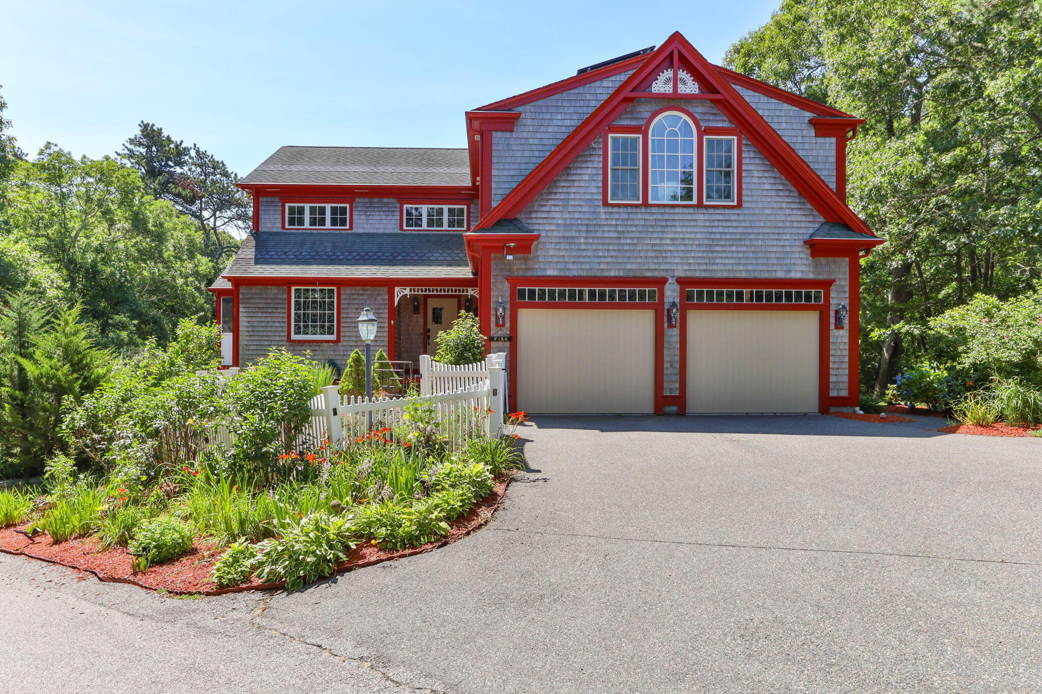 9 Horseshoe Bend Way Mashpee MA 02649
