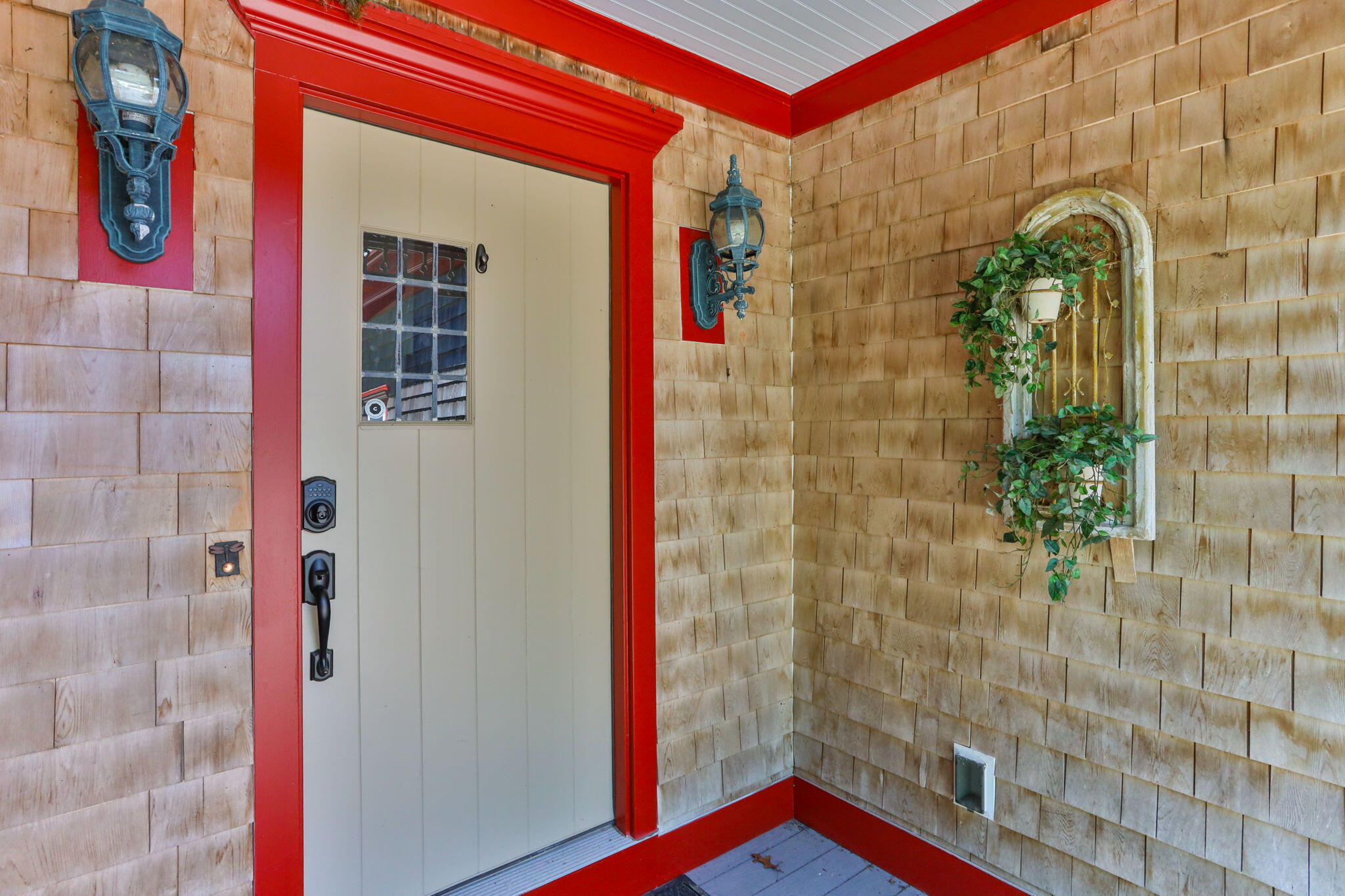 9 Horseshoe Bend Way Mashpee MA 02649