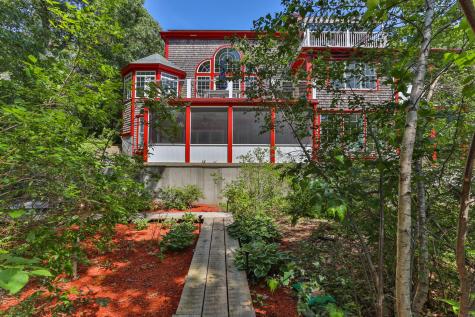 9 Horseshoe Bend Way Mashpee MA 02649