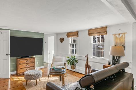 138 Chase Street Barnstable MA 02601