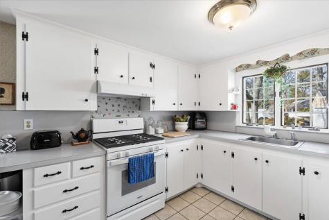 37 Touraine Way Yarmouth MA 02664