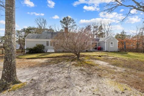 37 Touraine Way Yarmouth MA 02664