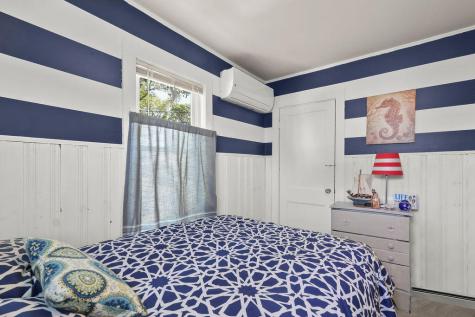 8 Woodland Circle Wareham MA 02571