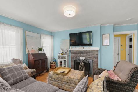 8 Woodland Circle Wareham MA 02571