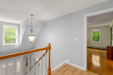 8 Friendship Lane Bourne MA 02532