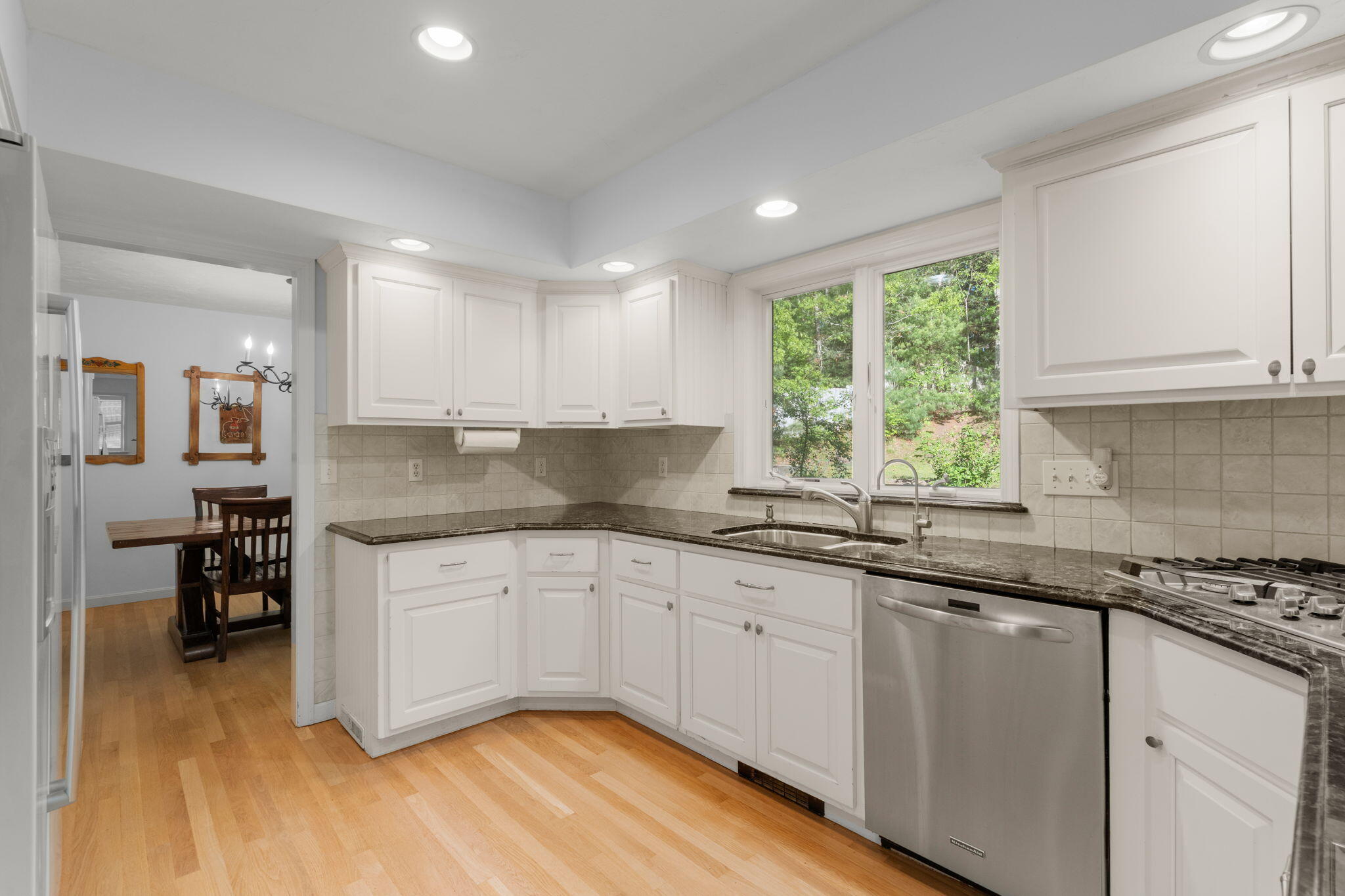 8 Friendship Lane Bourne MA 02532