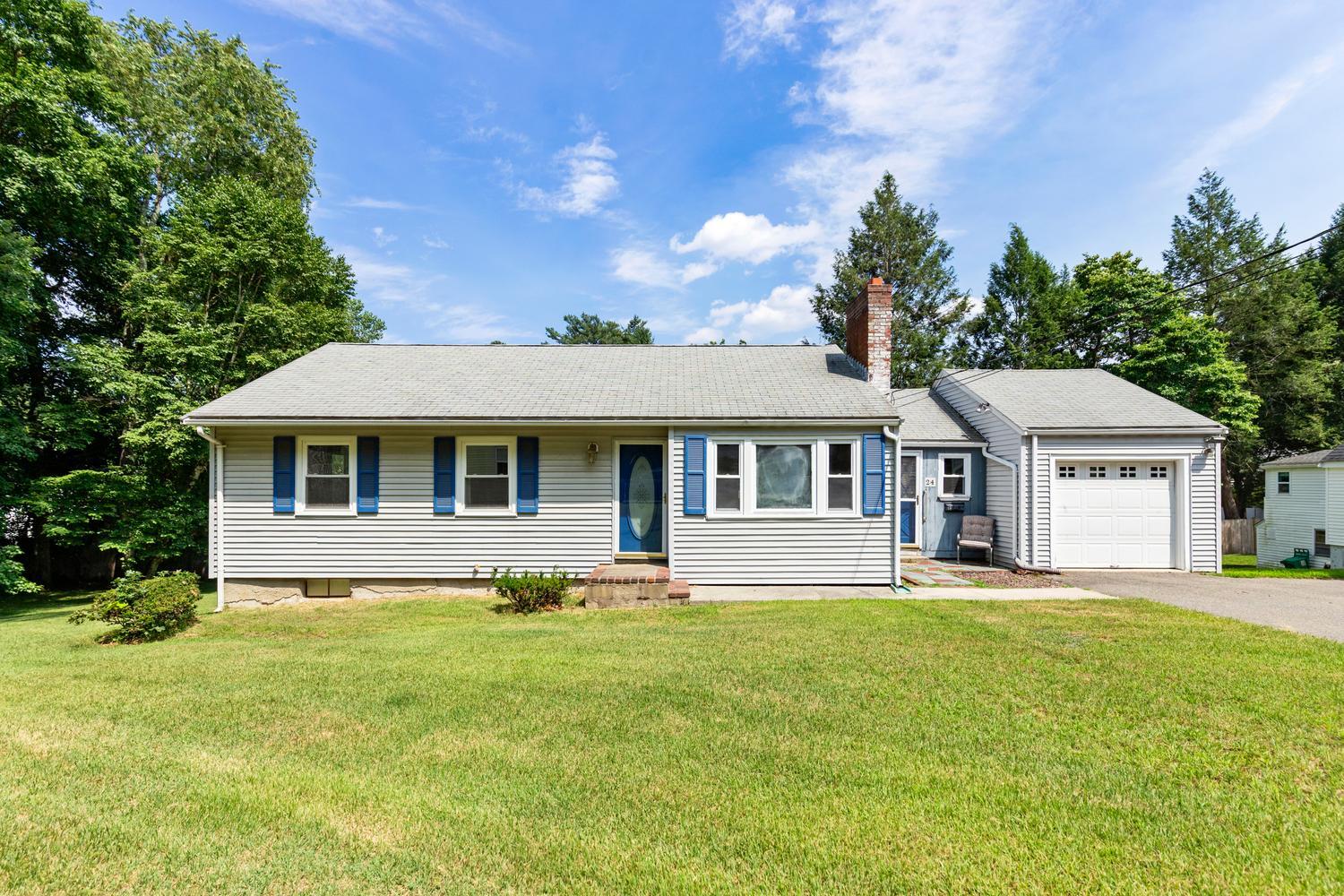 24 Hillside Avenue Holbrook MA 02343