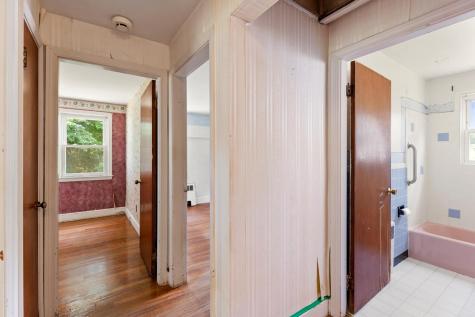 24 Hillside Avenue Holbrook MA 02343