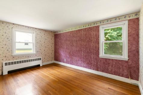 24 Hillside Avenue Holbrook MA 02343