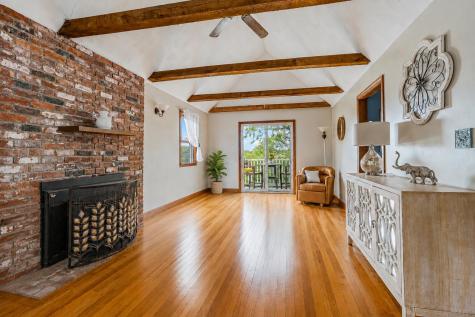 20 Brady Road Sagamore Beach MA 02562