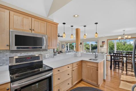 30 Twine Field Road North Truro MA 02652