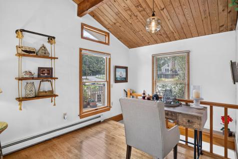 63 Seatucket Road East Falmouth MA 02536