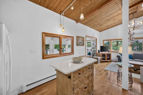 63 Seatucket Road East Falmouth MA 02536