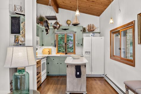 63 Seatucket Road East Falmouth MA 02536