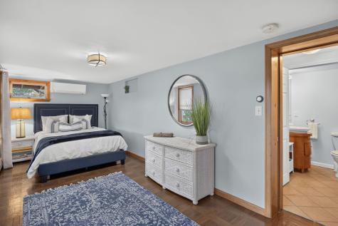 63 Seatucket Road East Falmouth MA 02536