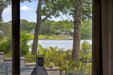 63 Seatucket Road East Falmouth MA 02536