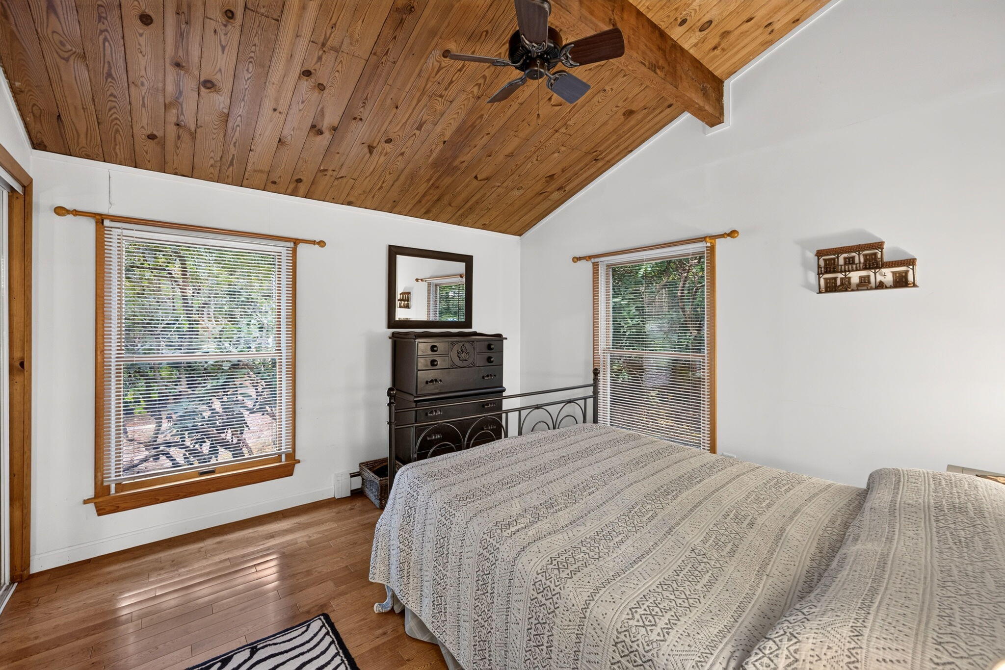 63 Seatucket Road East Falmouth MA 02536