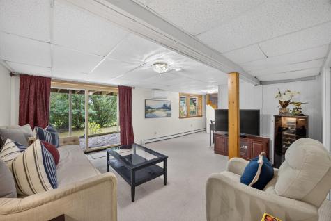 63 Seatucket Road East Falmouth MA 02536