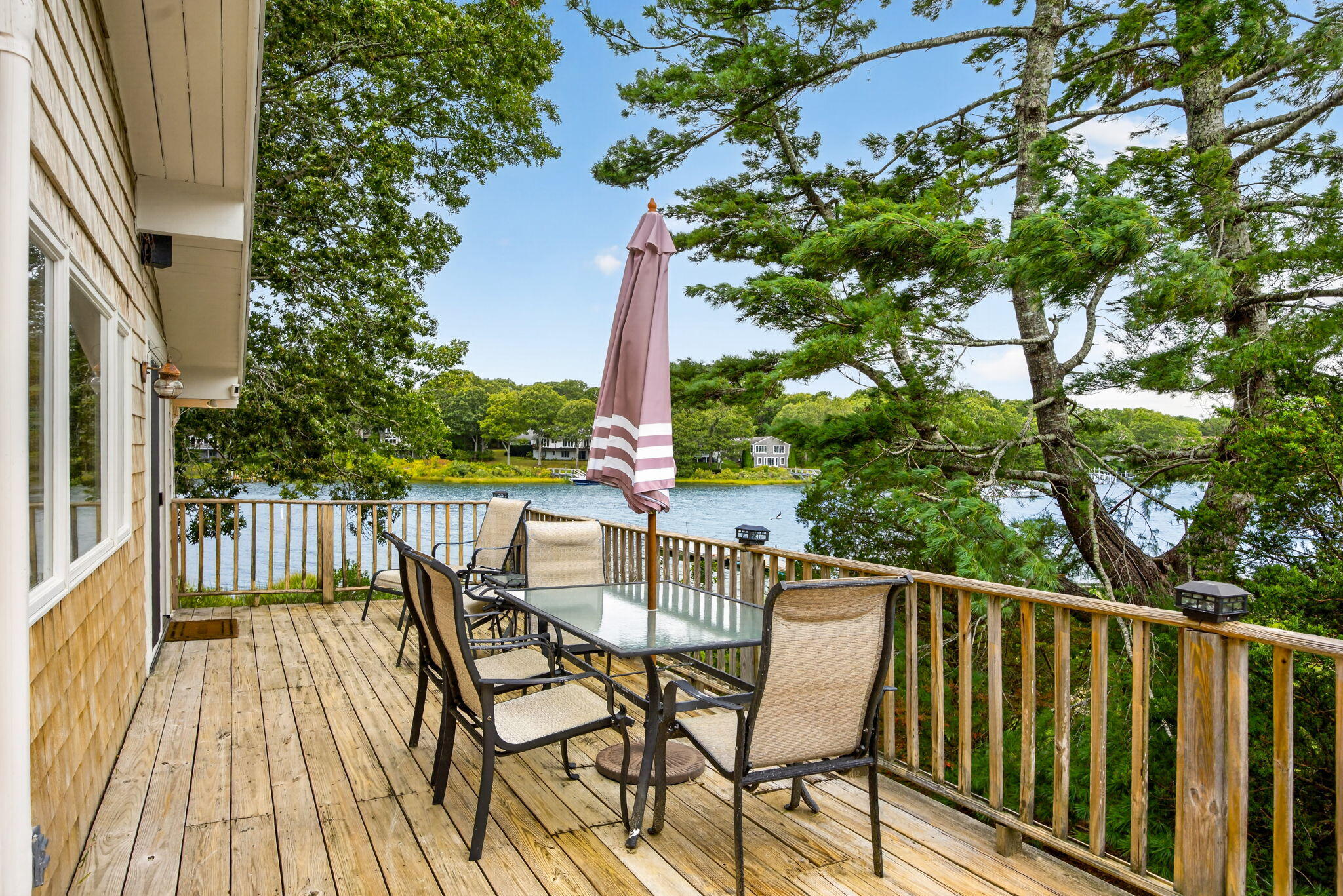 63 Seatucket Road East Falmouth MA 02536