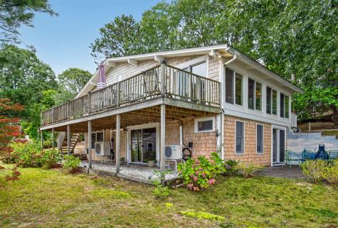 63 Seatucket Road East Falmouth MA 02536