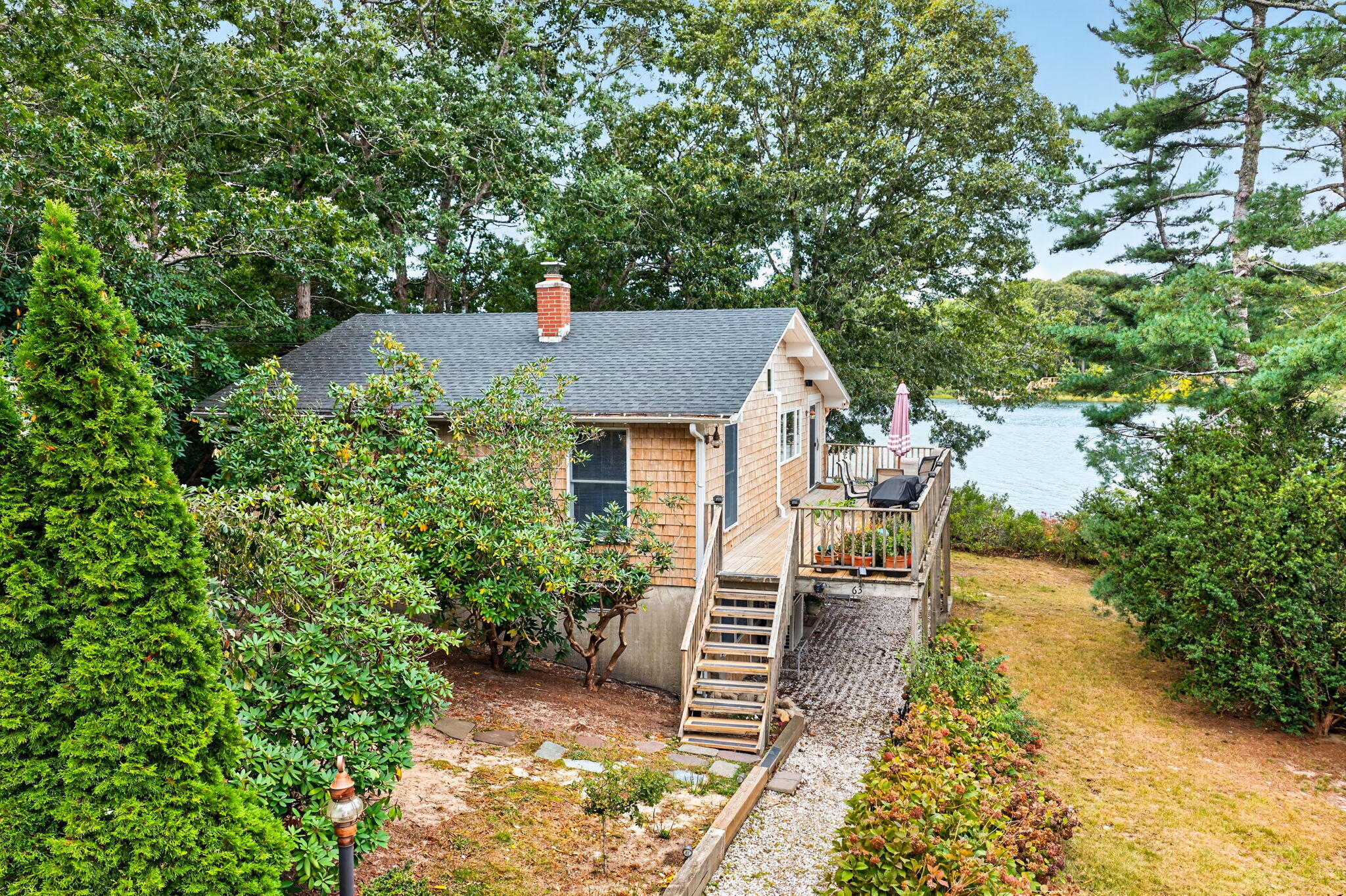 63 Seatucket Road East Falmouth MA 02536