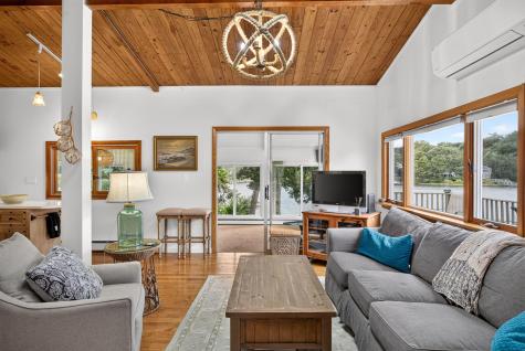 63 Seatucket Road East Falmouth MA 02536