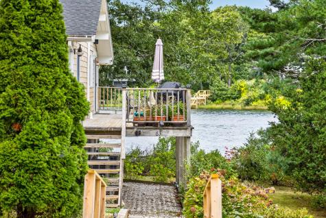 63 Seatucket Road East Falmouth MA 02536