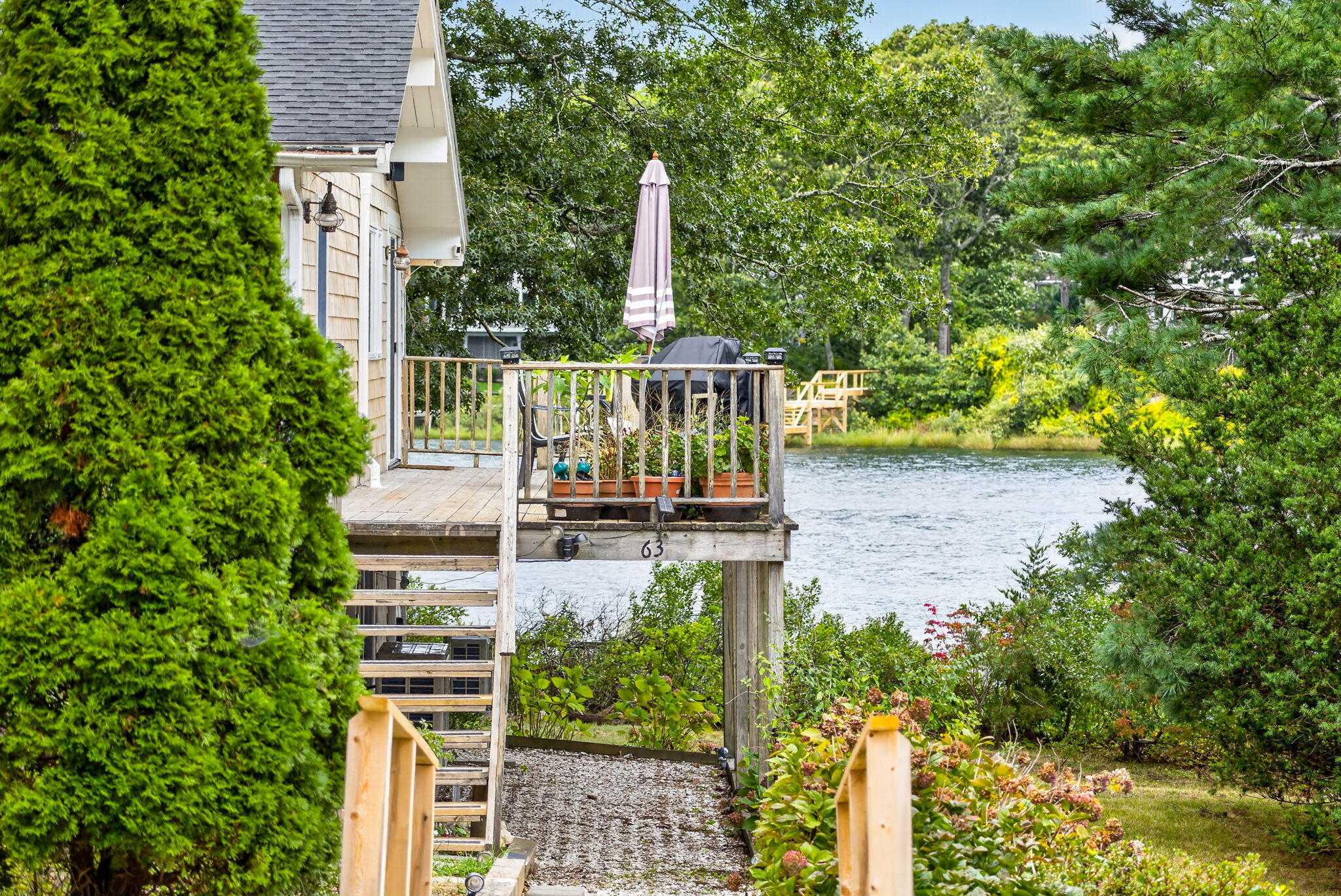63 Seatucket Road East Falmouth MA 02536