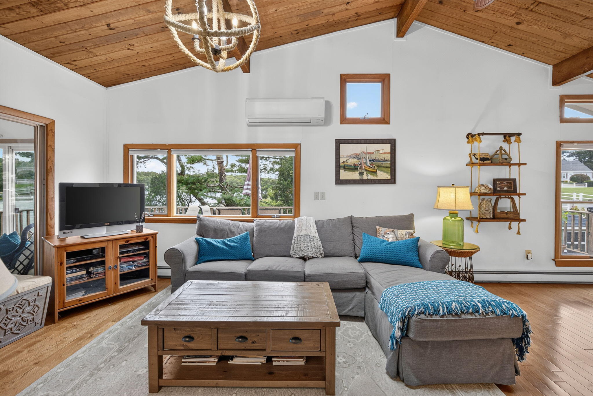 63 Seatucket Road East Falmouth MA 02536