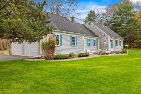 25 Indian Pond Road Kingston MA 02364