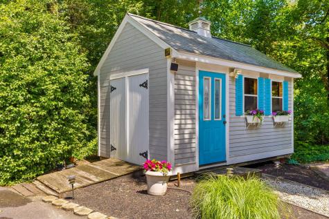 25 Indian Pond Road Kingston MA 02364