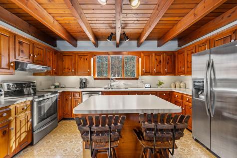 25 Indian Pond Road Kingston MA 02364