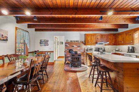 25 Indian Pond Road Kingston MA 02364