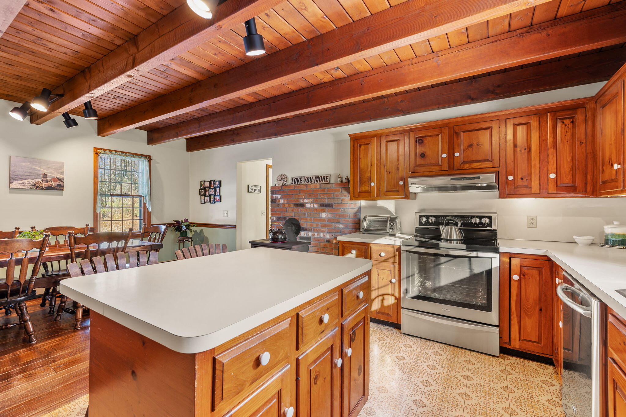 25 Indian Pond Road Kingston MA 02364