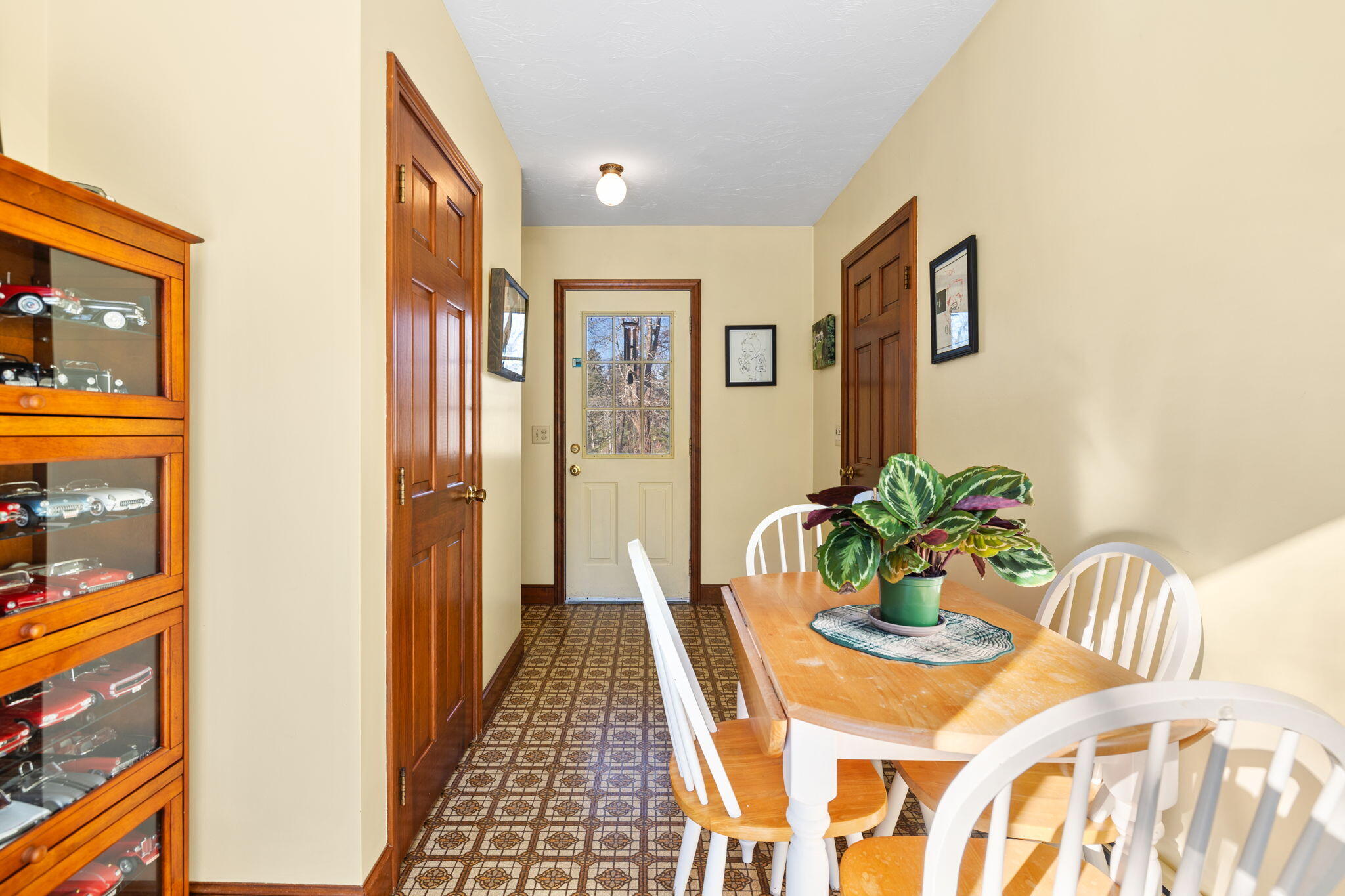 25 Indian Pond Road Kingston MA 02364