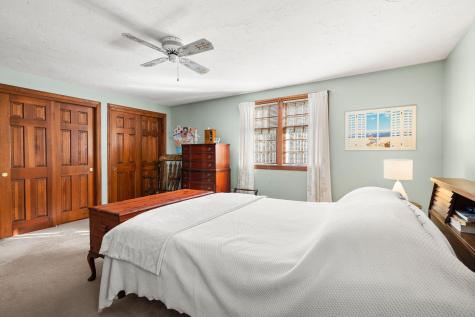 25 Indian Pond Road Kingston MA 02364