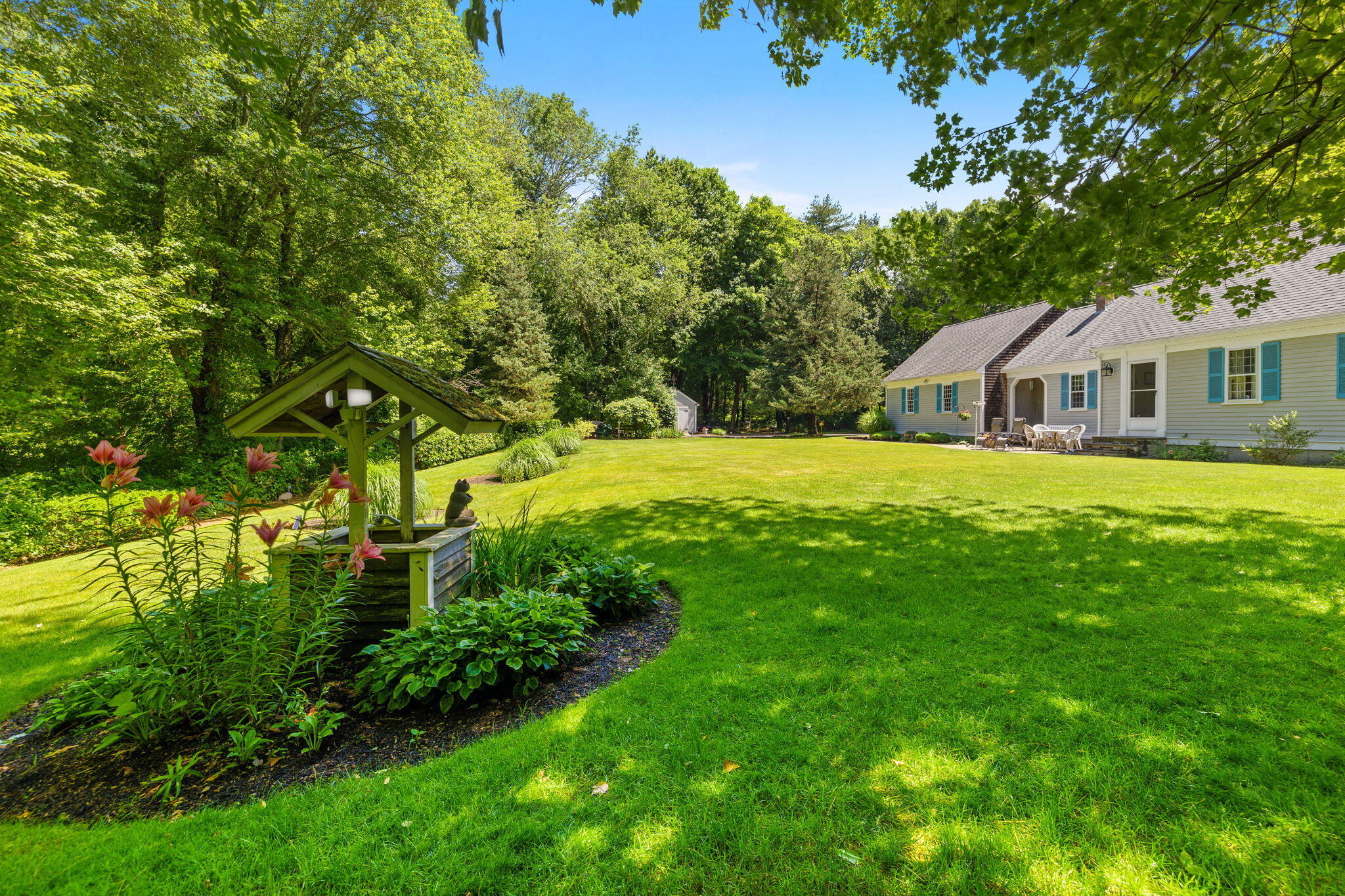 25 Indian Pond Road Kingston MA 02364